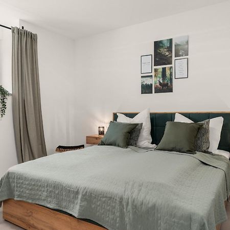 Easytree 4P Switch Tv Apartment บัดดรีบวร์ก ภายนอก รูปภาพ